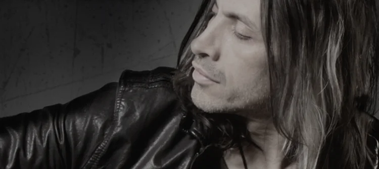 Nuno Bettencourt fala sobre Portugal e sua família Nuno Bettencourt em São Paulo fala sobre Portugal