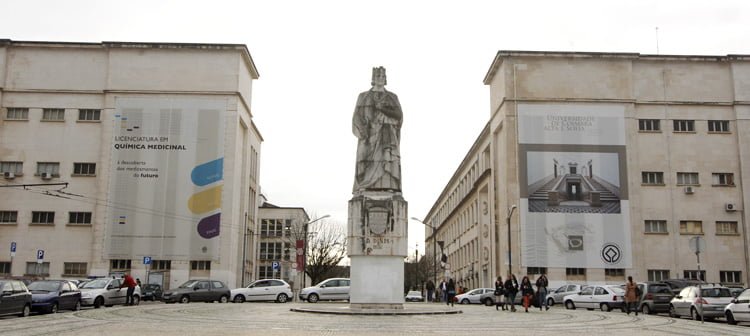 Os primeiros passos para estudar em Portugal