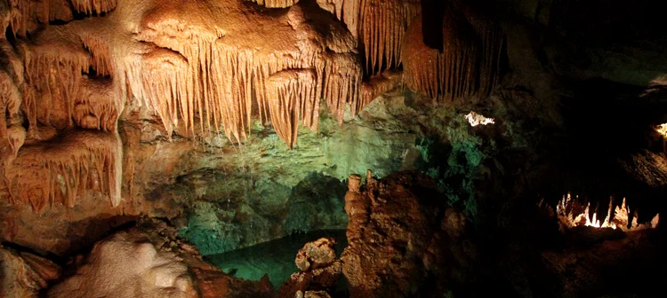 Grutas de Mira de Aire: a maior de Portugal e pertinho de Fátima! Grutas de Mira de Aire