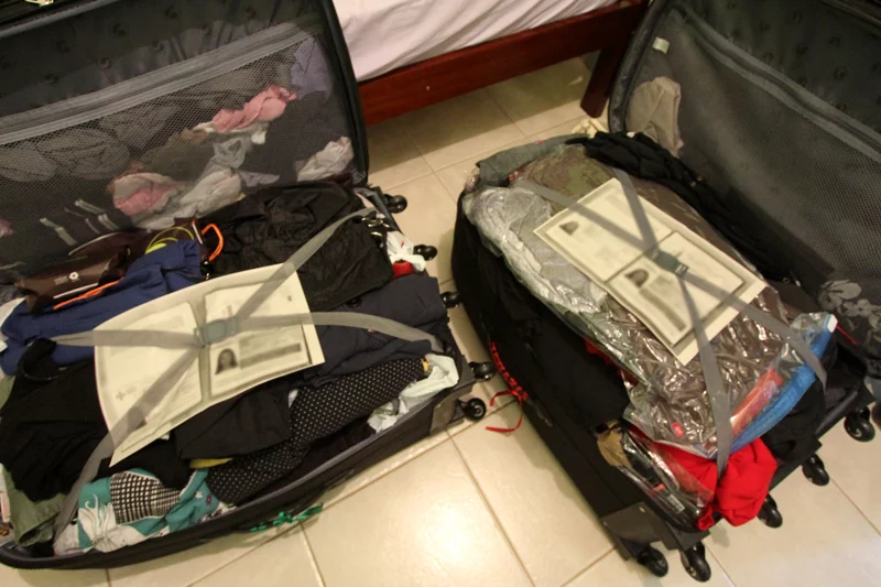 Não esqueça de colocar uma cópia do seu passaporte dentro de cada uma das malas - foto: Priscila Roque/ Cultuga