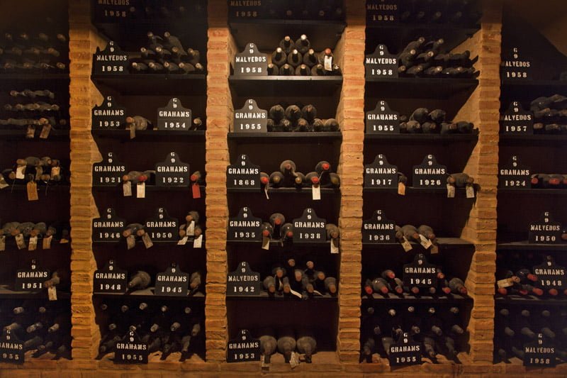 Como visitar as caves de Vinho do Porto? Cultuga