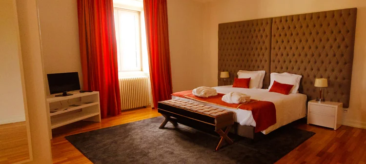 capa_solar_da_cerca_do_mosteiro_hotel_em_alcobaca2