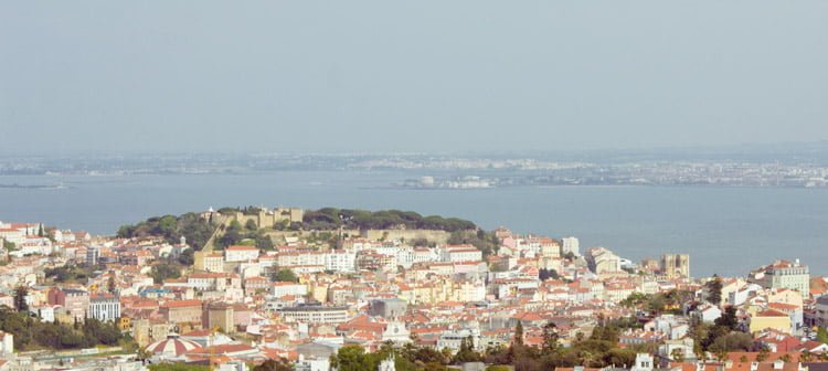 Lisboa do alto: 5 mirantes incríveis para apreciar o centro histórico capa-miradouros-mirantes-lisboa-para-ver-do-alto-cultuga