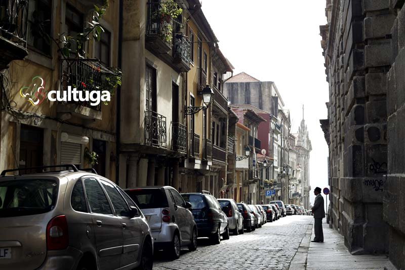 Rua de acesso ao Miradouro da Vitória, no Porto, em Portugal