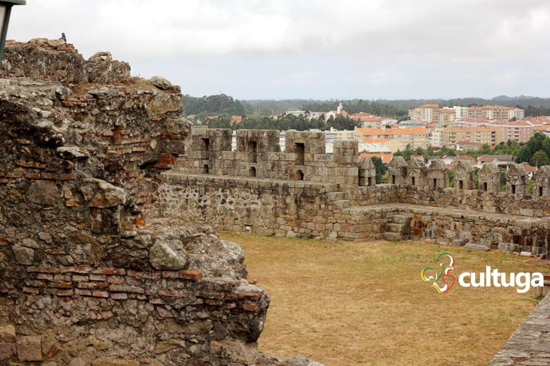 Castelos em Portugal: Castelo de Santa Maria da Feira