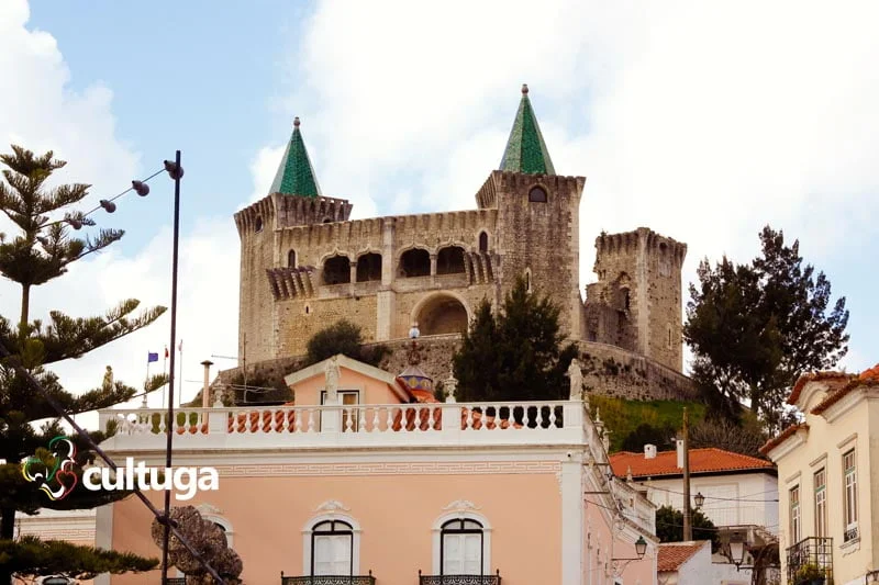 Castelos em Portugal: Castelo de Porto de Mós