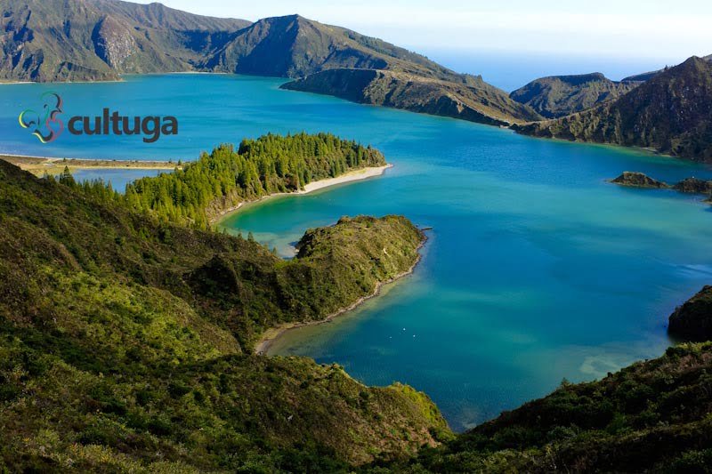 Lagoa do Fogo, na Ilha de São Miguel, nos Açores - Portugal