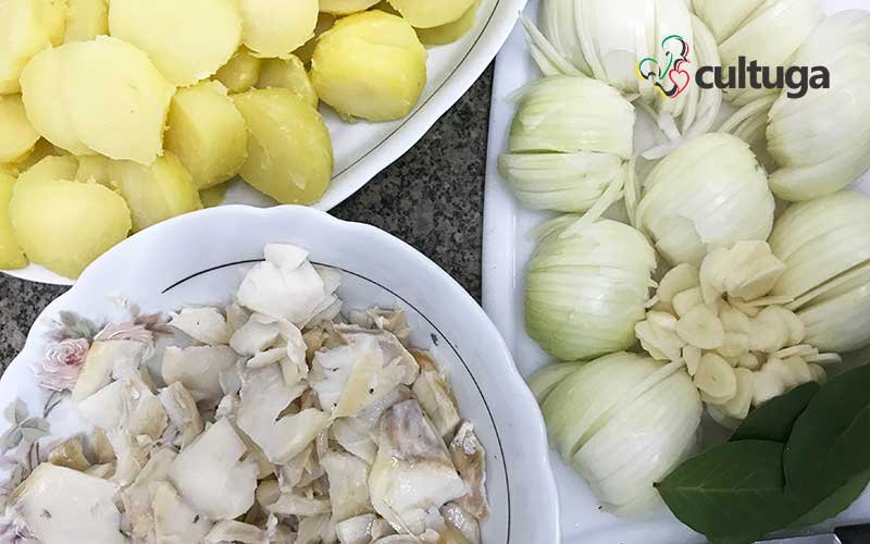 Receita Bacalhau à Gomes de Sá