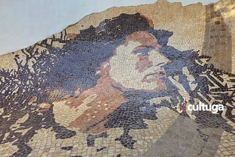 Painel Amalia Rodrigues Vhils