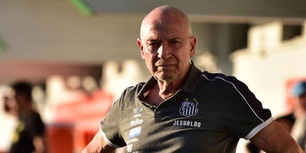 Técnicos portugueses no Brasil: Jesualdo Ferreira Facebook Santos