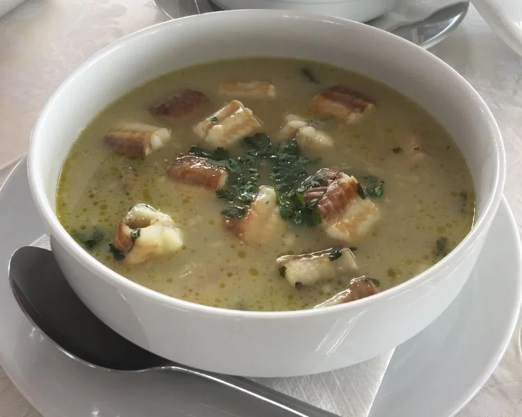 Sopas portuguesas típicas e suas receitas Sopas Portuguesas: sopa de cação Cultuga
