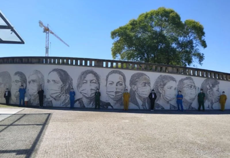 Mural Vhils Hospital São João Porto