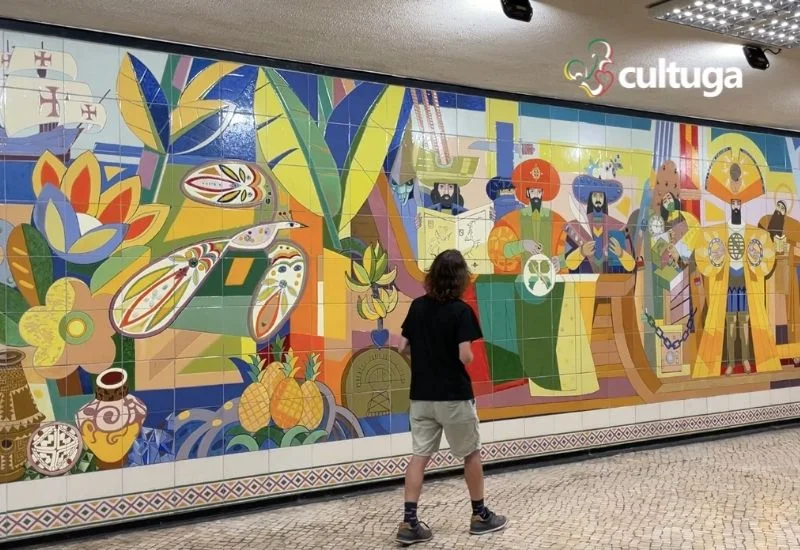 Azulejos no metro de Lisboa