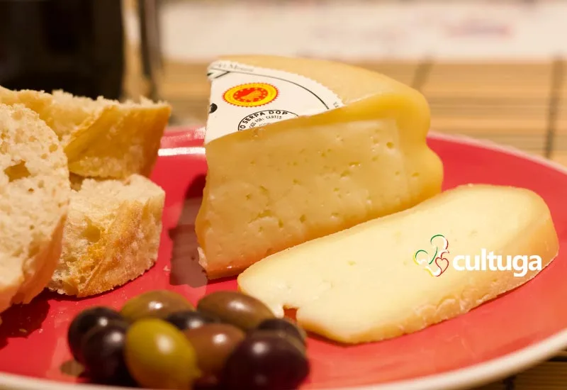 queijos portugueses: serpa